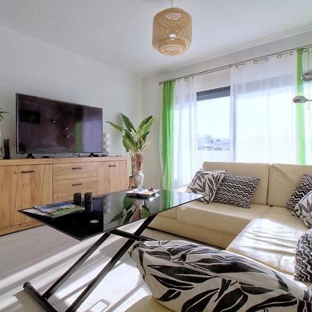 Center Location, Ac, Swimming Pool, And Parking Lägenhet Olhão Exteriör bild